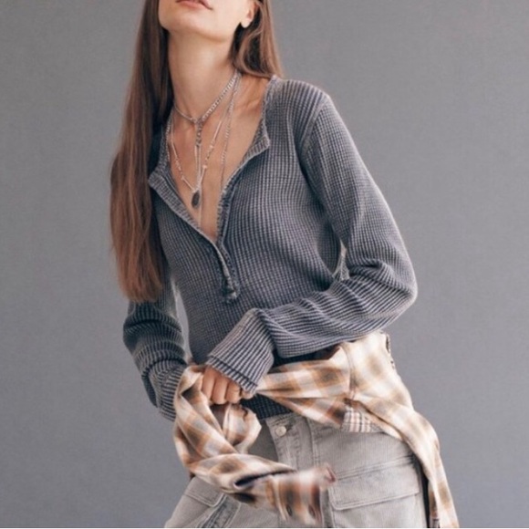 Free People FP ONE thermal long sleeve one colt gray black distressed buttonNWT - Picture 9 of 9